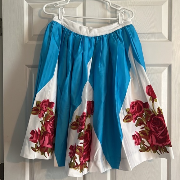 Vintage Style Rose Skirt - Picture 1 of 6